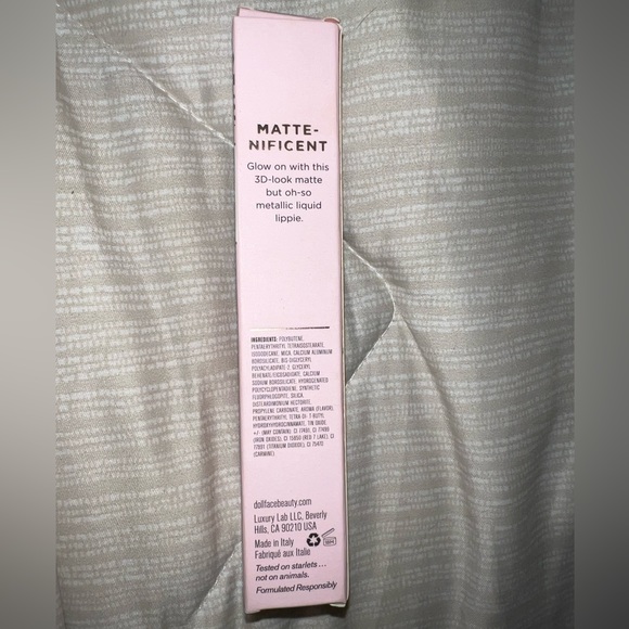 Doll Face Matte Metallic Liquid Lipstick - Picture 4 of 6